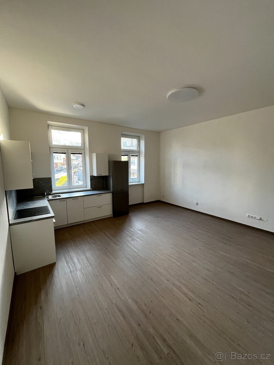 Pronájem bytu 1+kk 34 m² Bráfova tř., Třebíč - 6