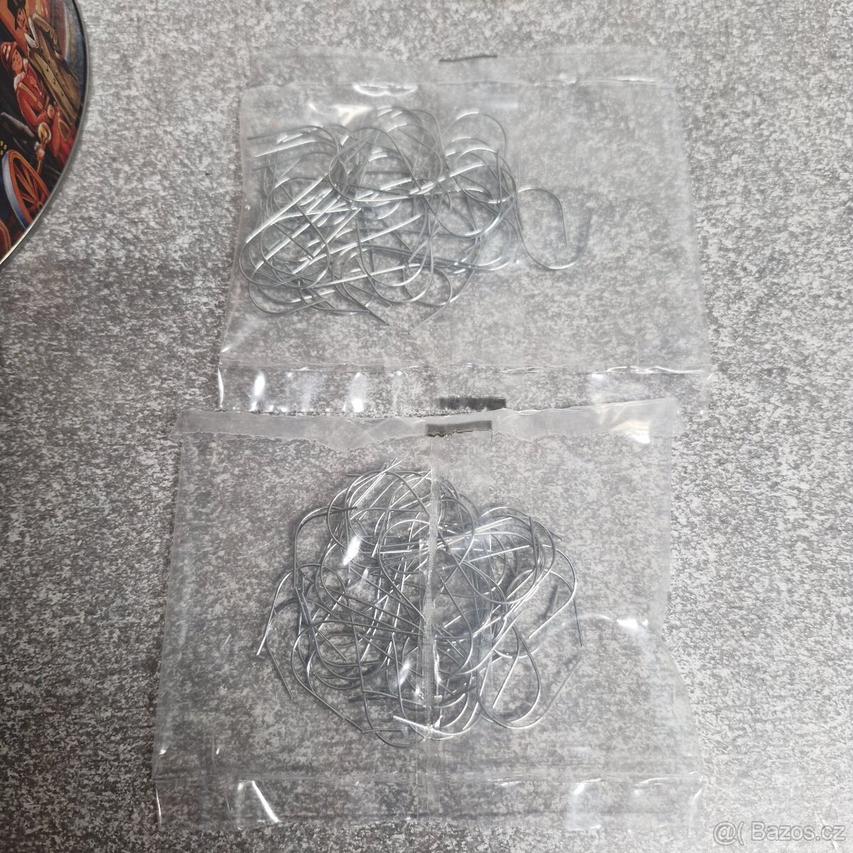 Plechová dóza + háčky na stromeček - 6