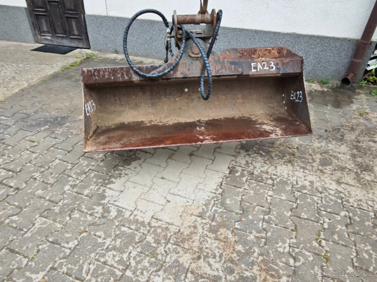 Lžíce svahová hydraulická 140 cm, EA23 - 6