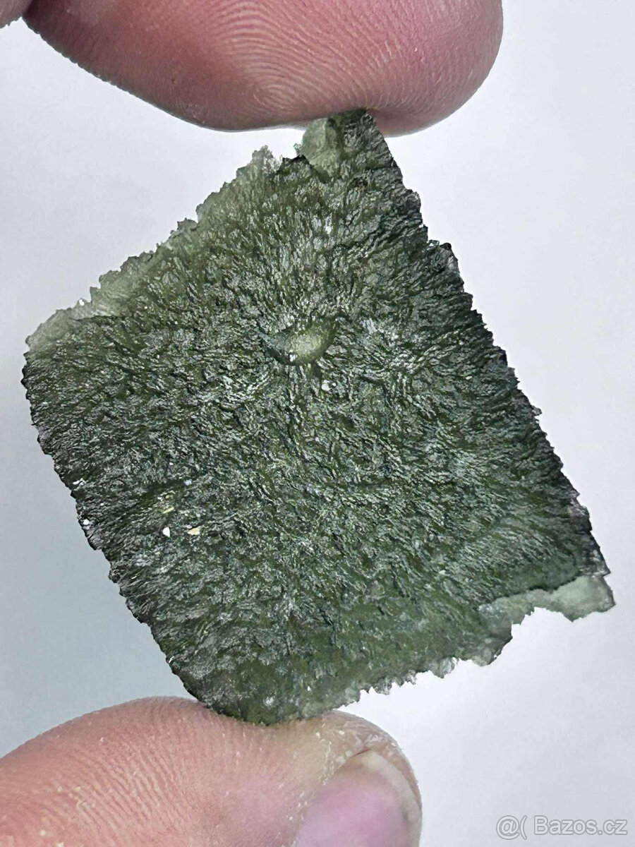 Nabízím kvalitní vltavín z Besednice – 10,93 g - 6