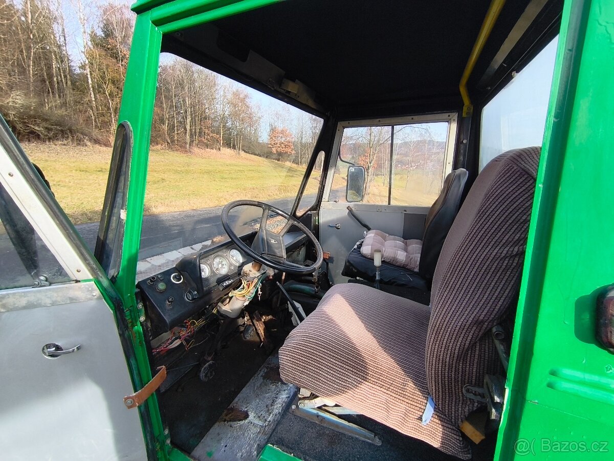 Multicar M25 třístranný sklápěč - 6