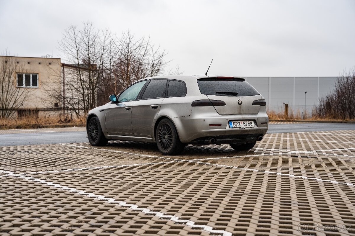 Alfa Romeo 159 1.9 jtdm 110kw - 6