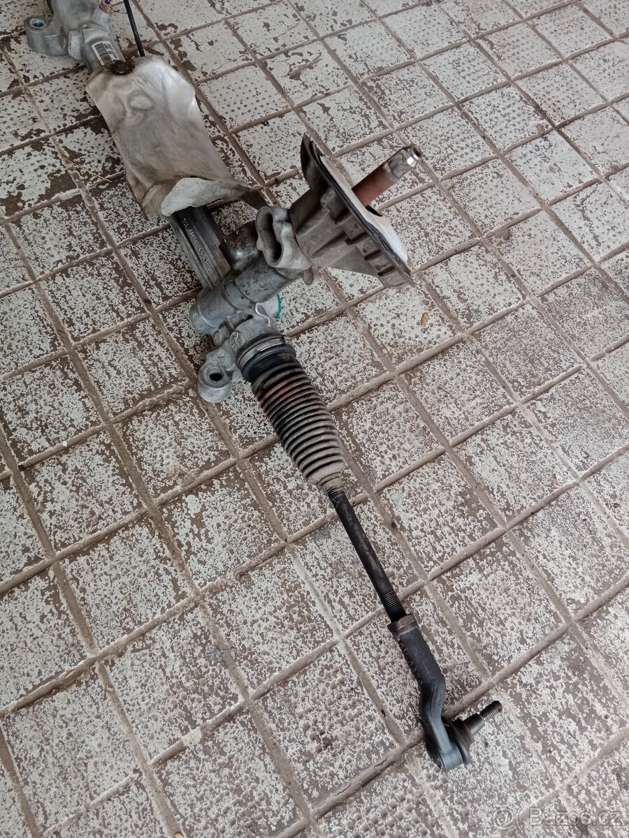 Hřeben řízení na ford focus II - 6