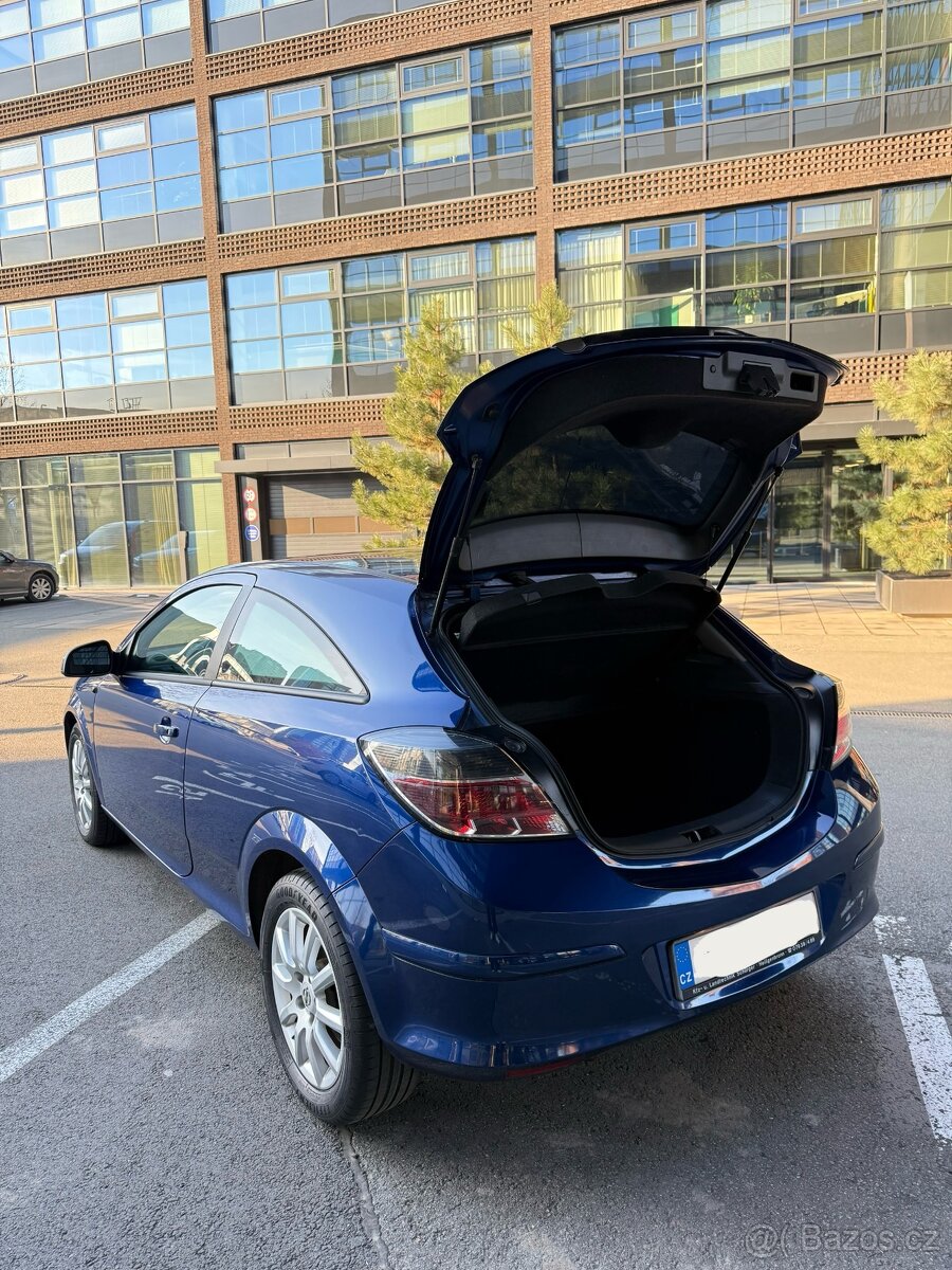 Opel Astra H GTC 1.6 - 6