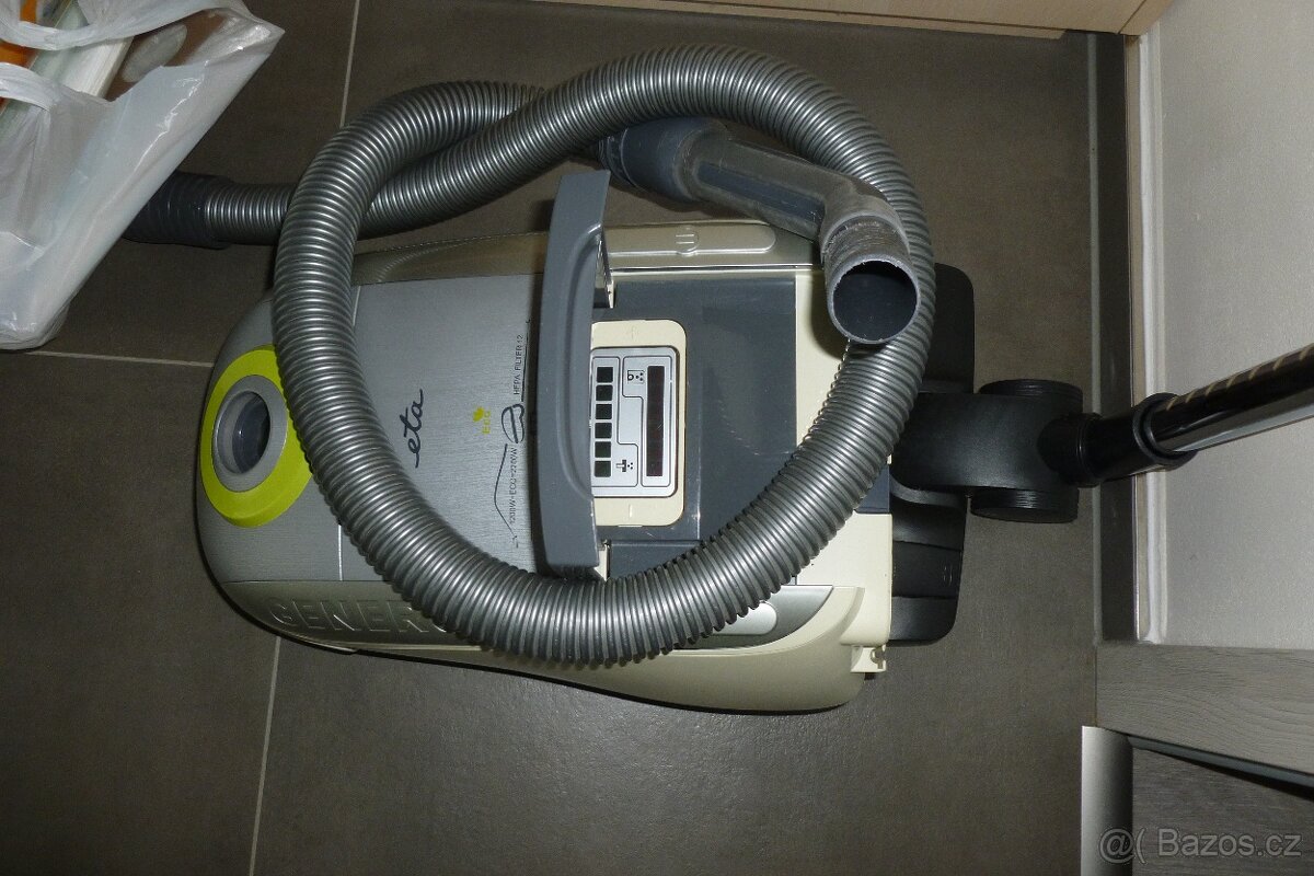 Robotický, tyčový, mechanický vysavač - 6