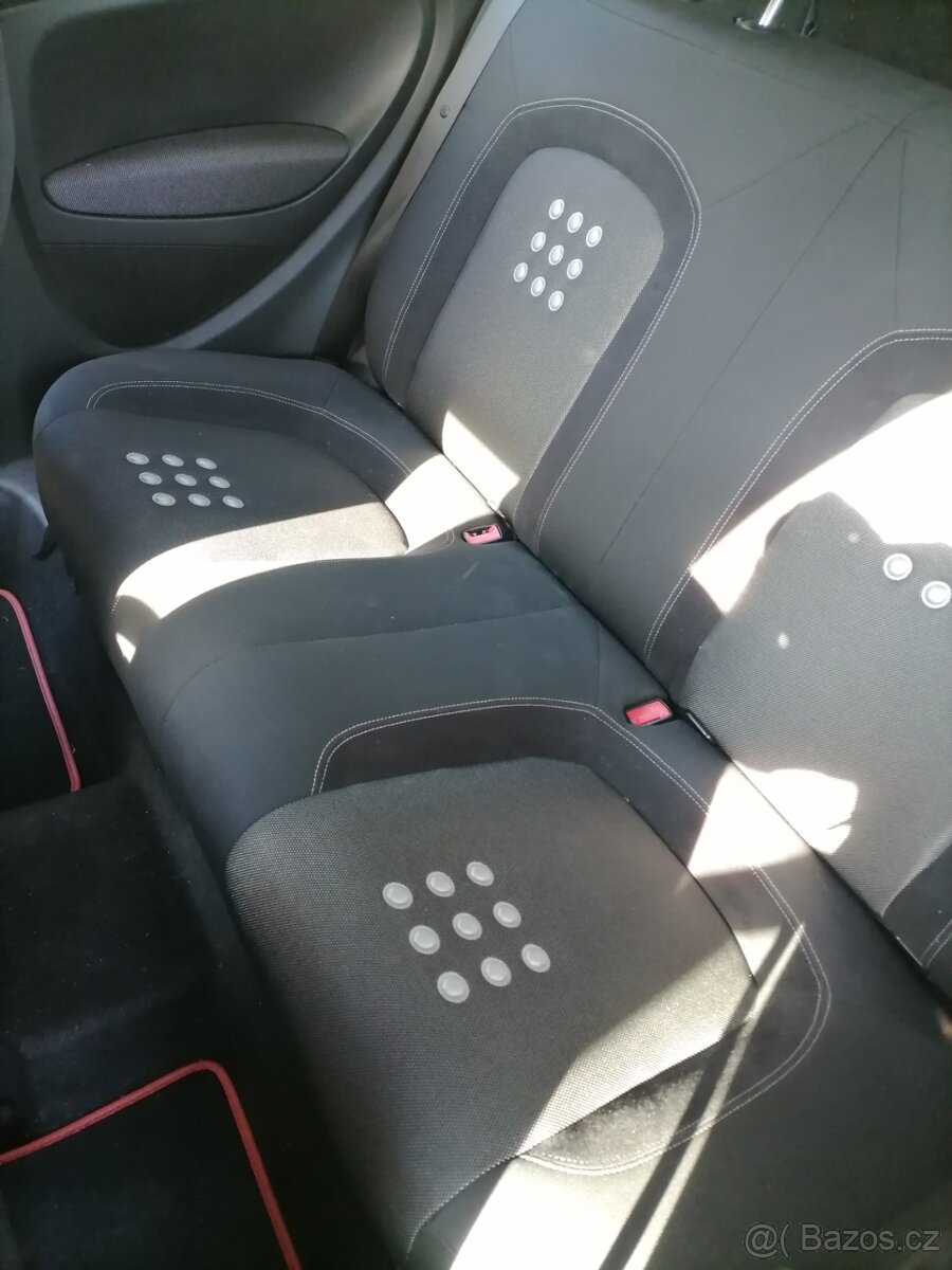 Fiat Punto Grande 1,9 D - 6