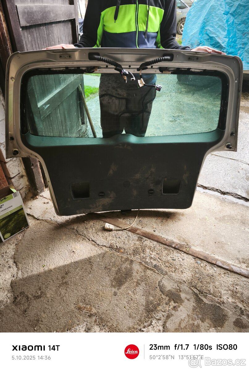 Zadni dvere touran - 6