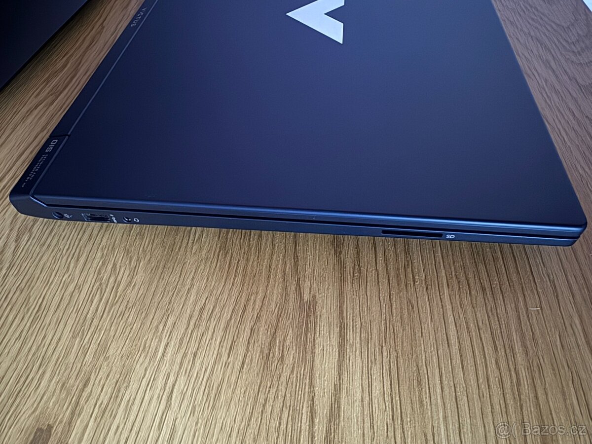 HP Victus 15 – i5-12500H / RTX 4060 / 16 GB RAM / 1 TB SSD – - 6