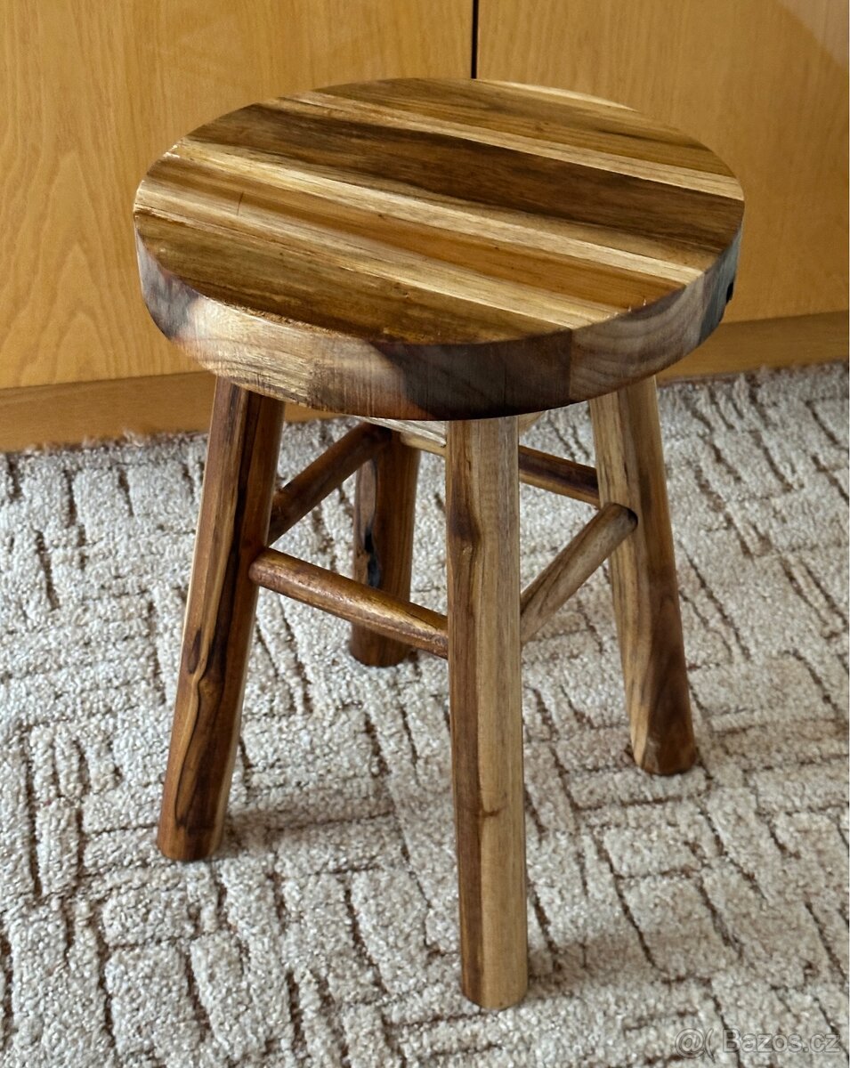 Dřevěná stolička z masivu - 6