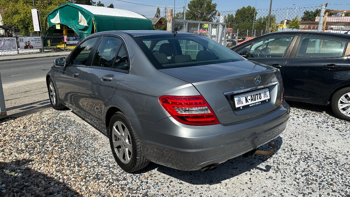 Mercedes-Benz C200CDi 100kW Stav,ALU,Tažné - 6