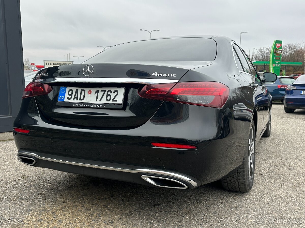 Mercedes-Benz E 220 2022 - 6
