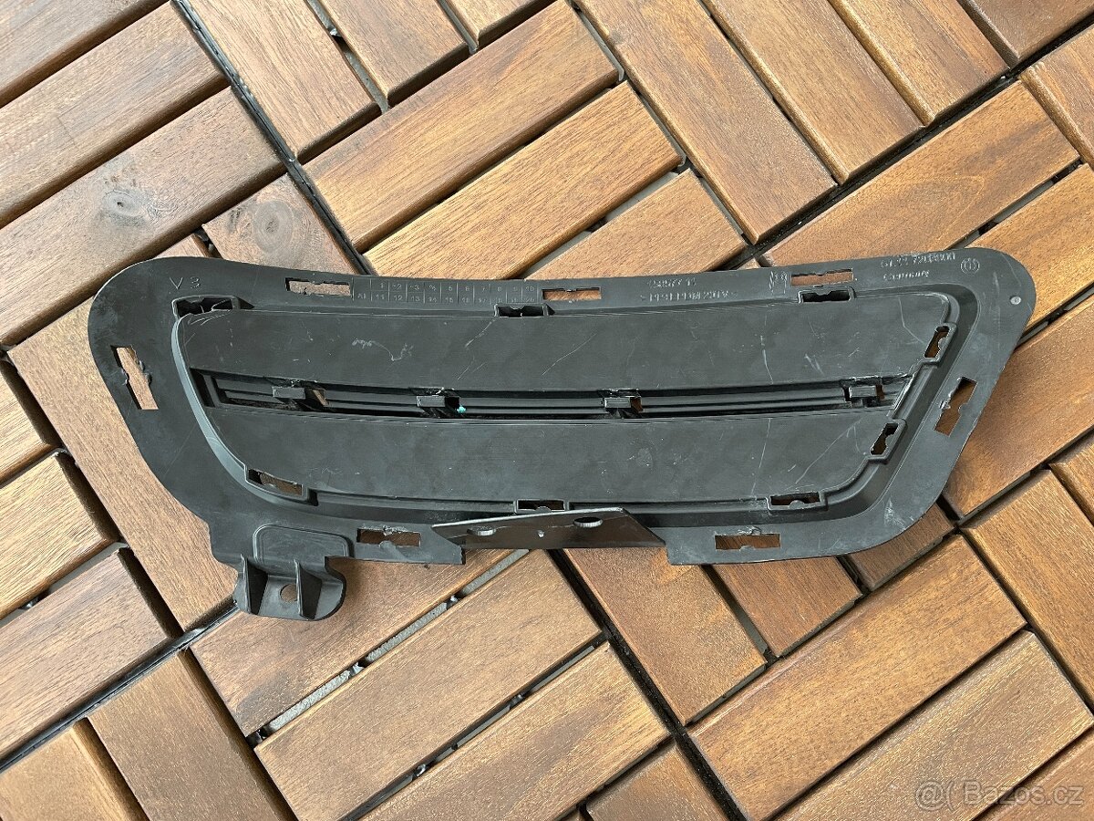 BMW Z4 e89 - mřížka předního nárazníku (51117203800) - pravá - 6