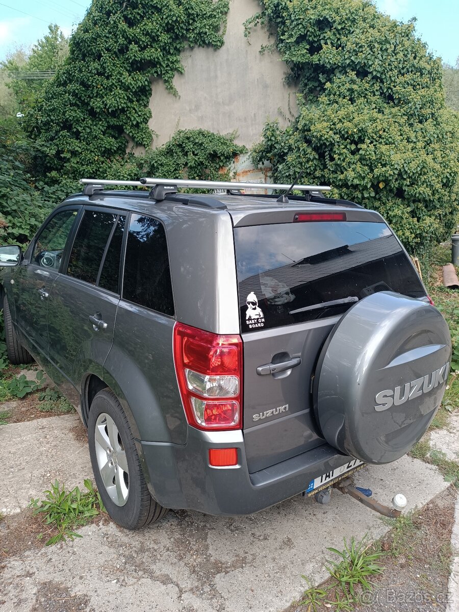 Suzuki grand Vitara 2.0 - 6