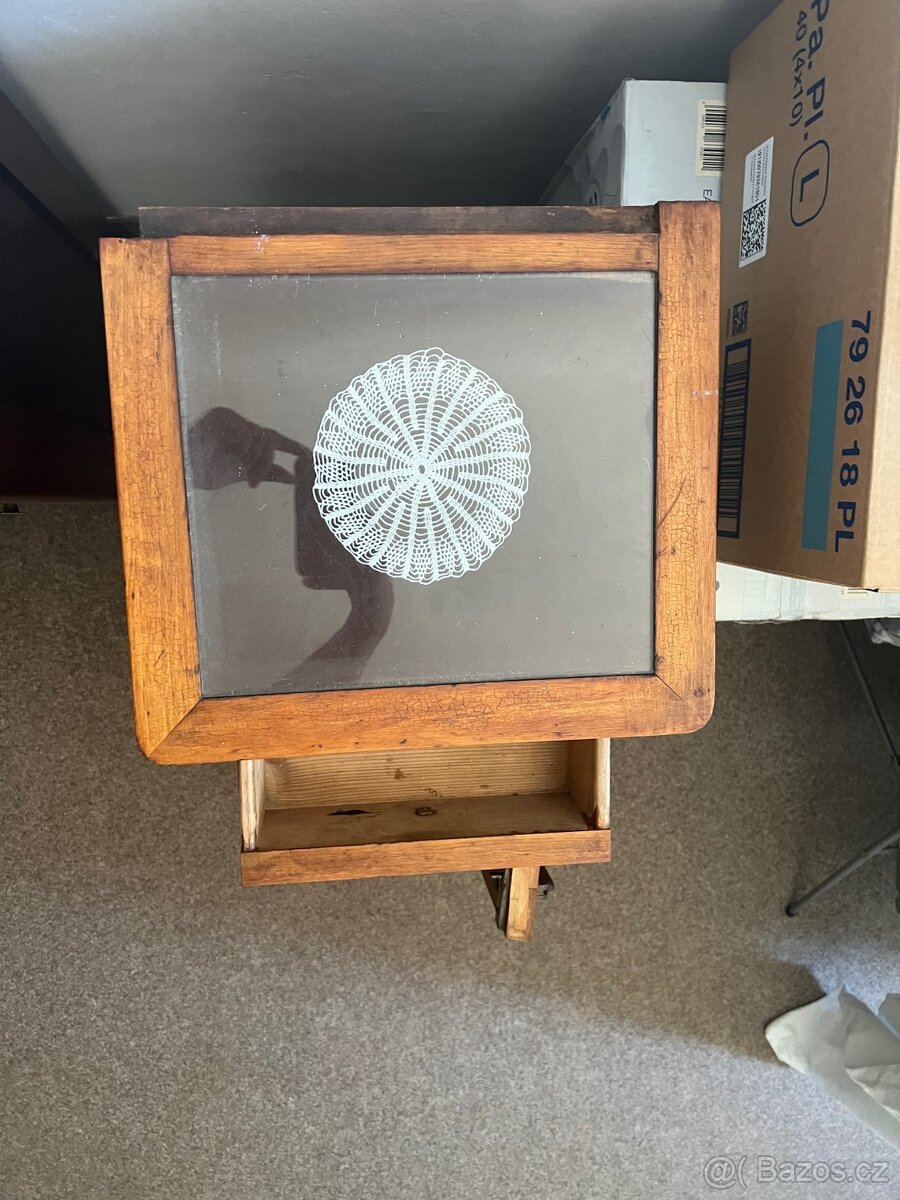 Staré skříně - příborníky - stolky - 6