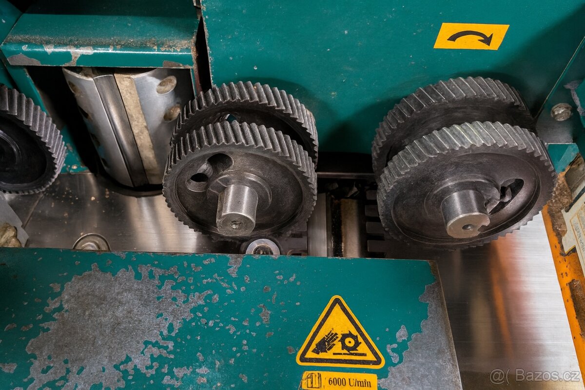 Čtyřstranná frézka Rojek CHF 180/4 - 6