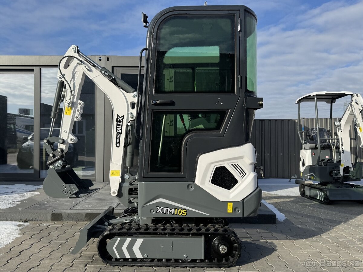 Minibagr XTM X10S PRO 2025 s kabinou - 6