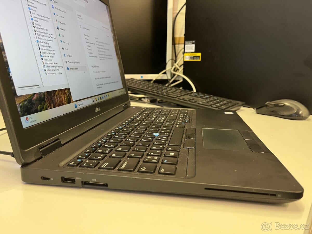 Dell Latitude 5590 - 6
