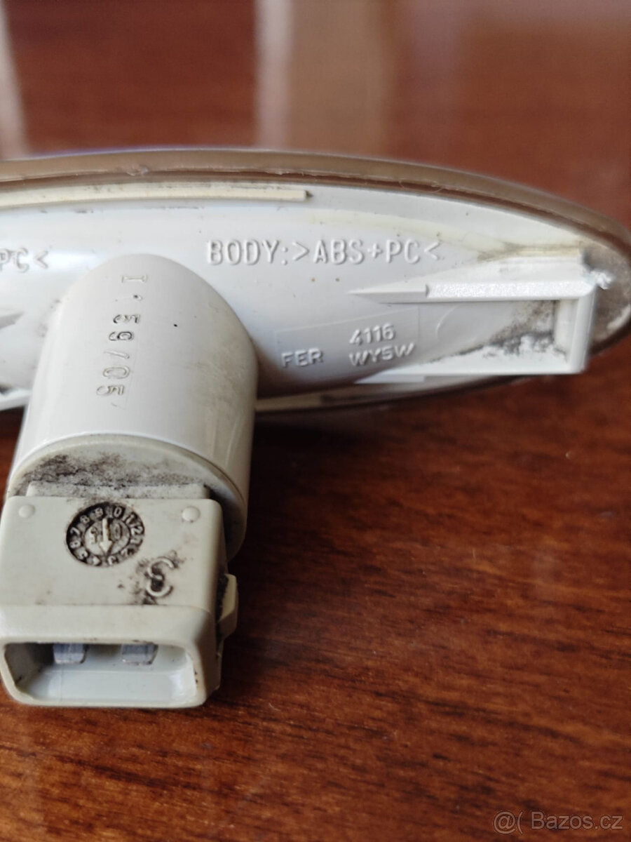 Jaguar XJ 2,7d levý přední blinkr - 6