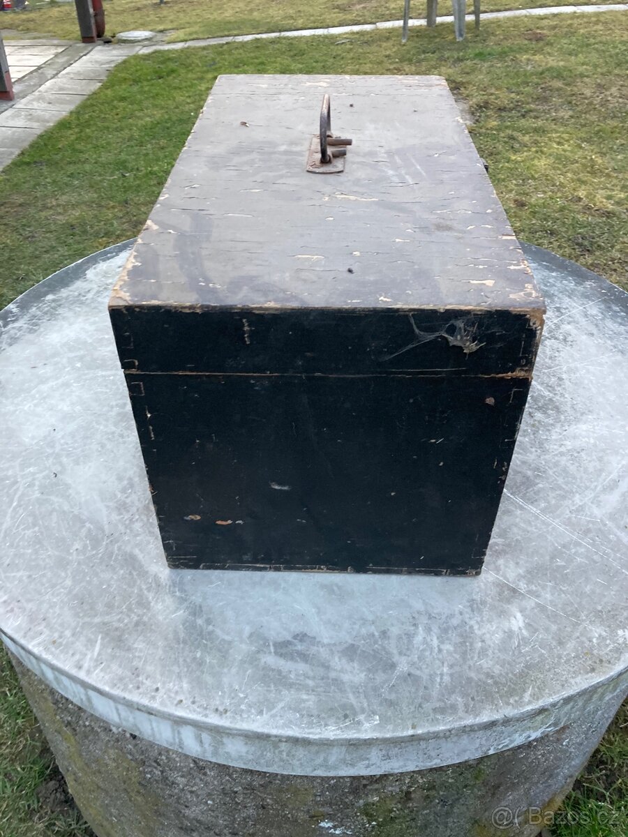 Stará bedna - vojenský kufr - 6