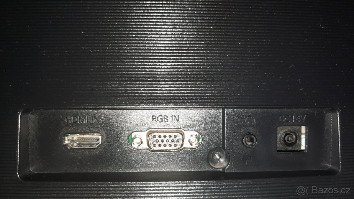 Prohnutý LCD monitor Samsung 24", Full HD 1920×1080 - 6