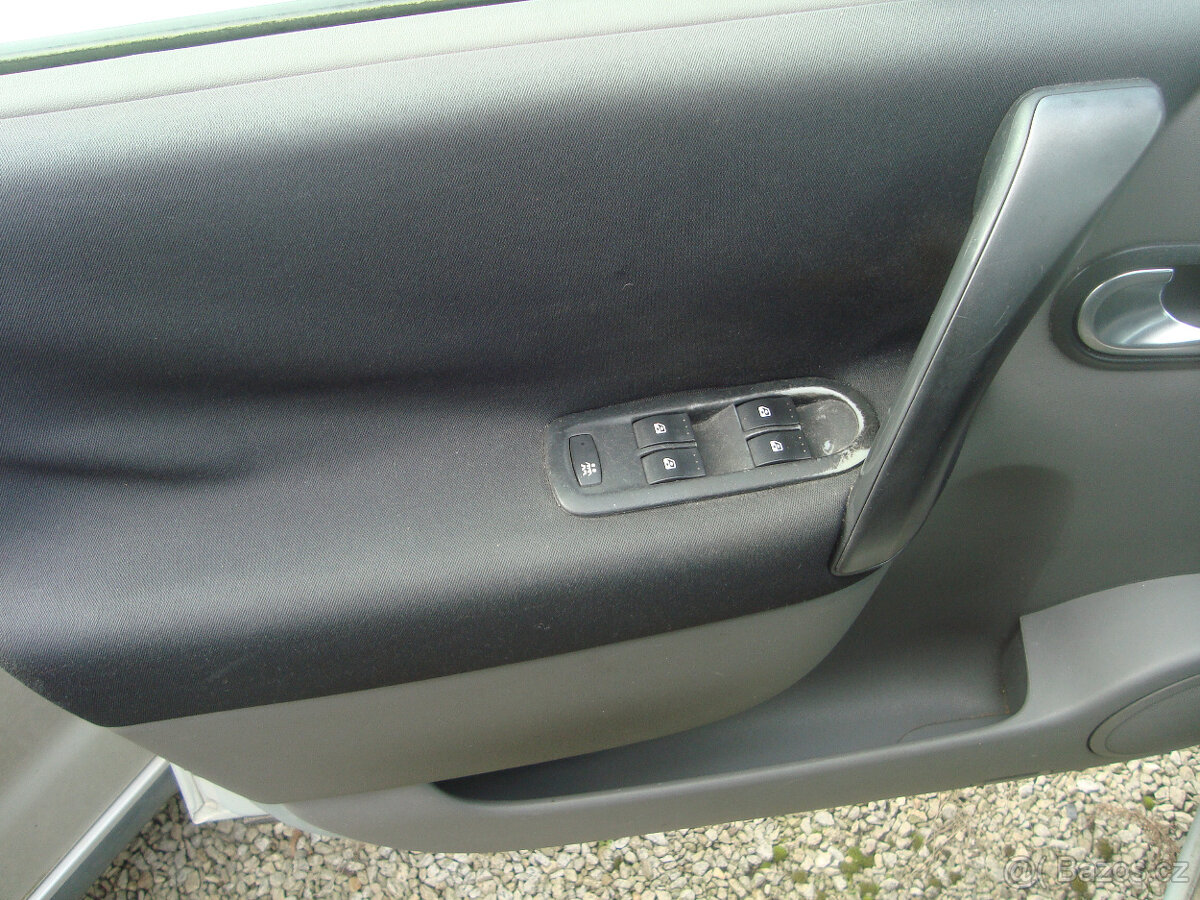 Prodám Renault Scenic 1,5dci - 6