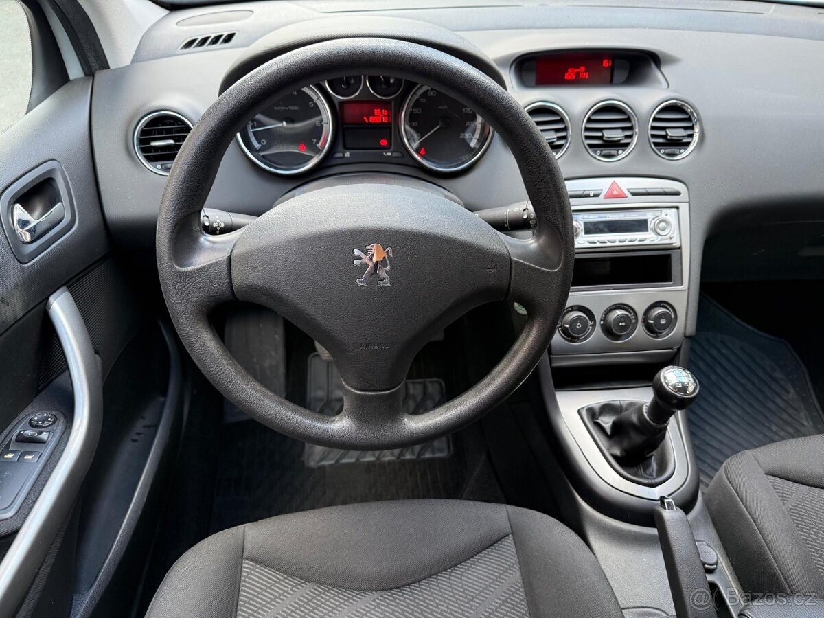 Peugeot 308 1,4i - 6