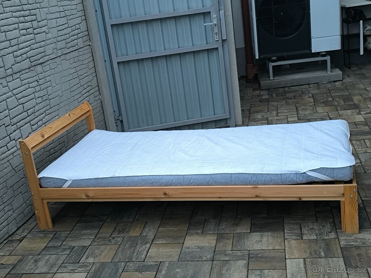Prodám dřevěnou postel + Matrací 90cm x 200cm - 6