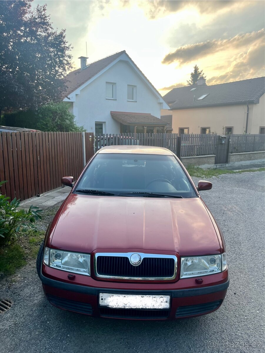 Škoda Octavia I, 1.6i, Dvoje kola, dálniční známka - 6
