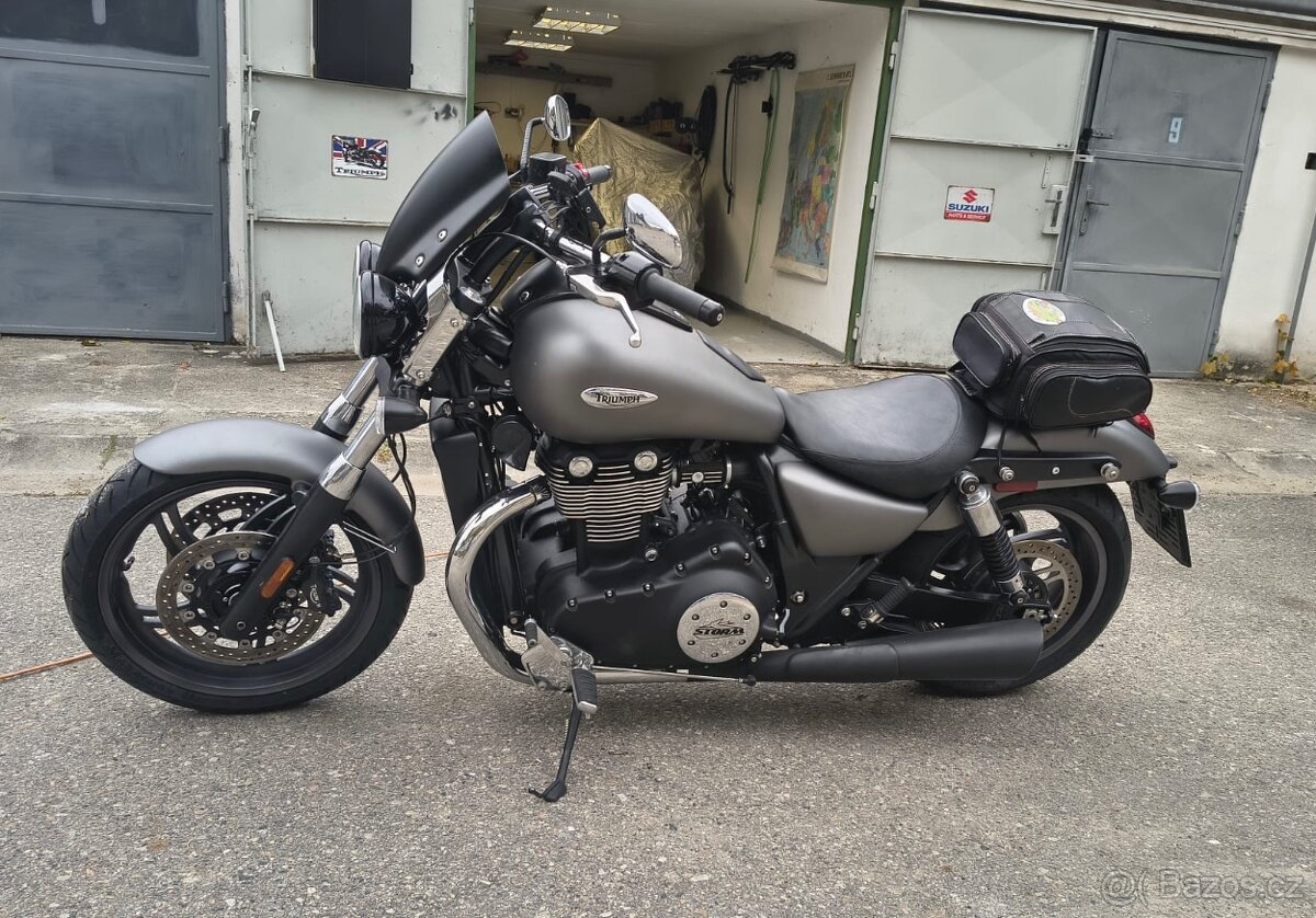 Triumph Thunderbird Strom - 6
