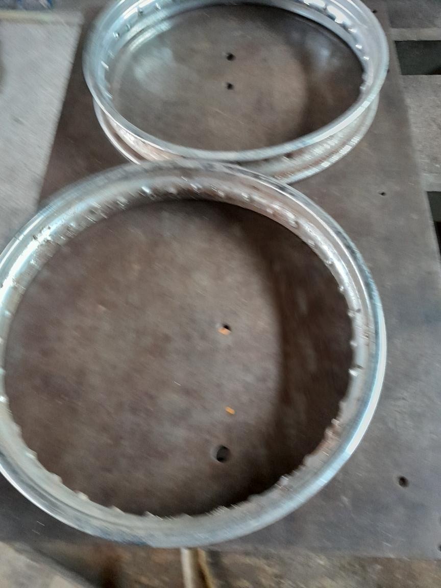 Jawa 90,rám+díly - 6