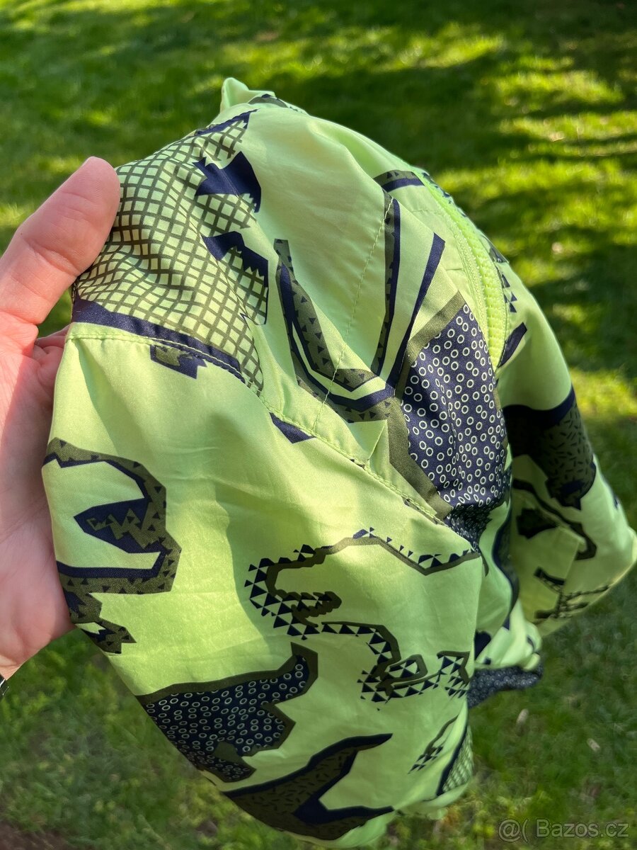 Lehká bunda vel. 4-5 let - 6