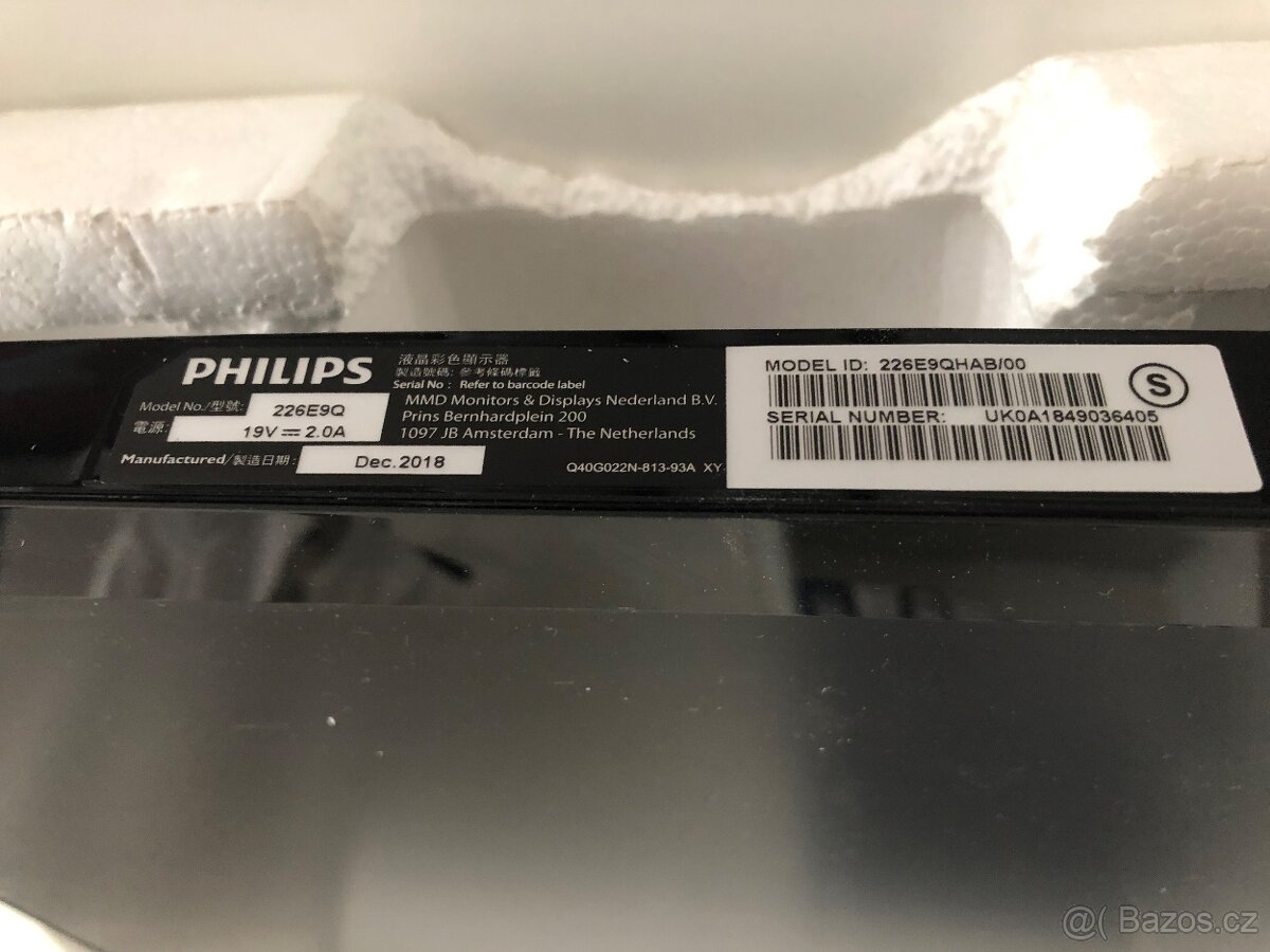 LCD monitor PHILIPS 21,5" černý - 6