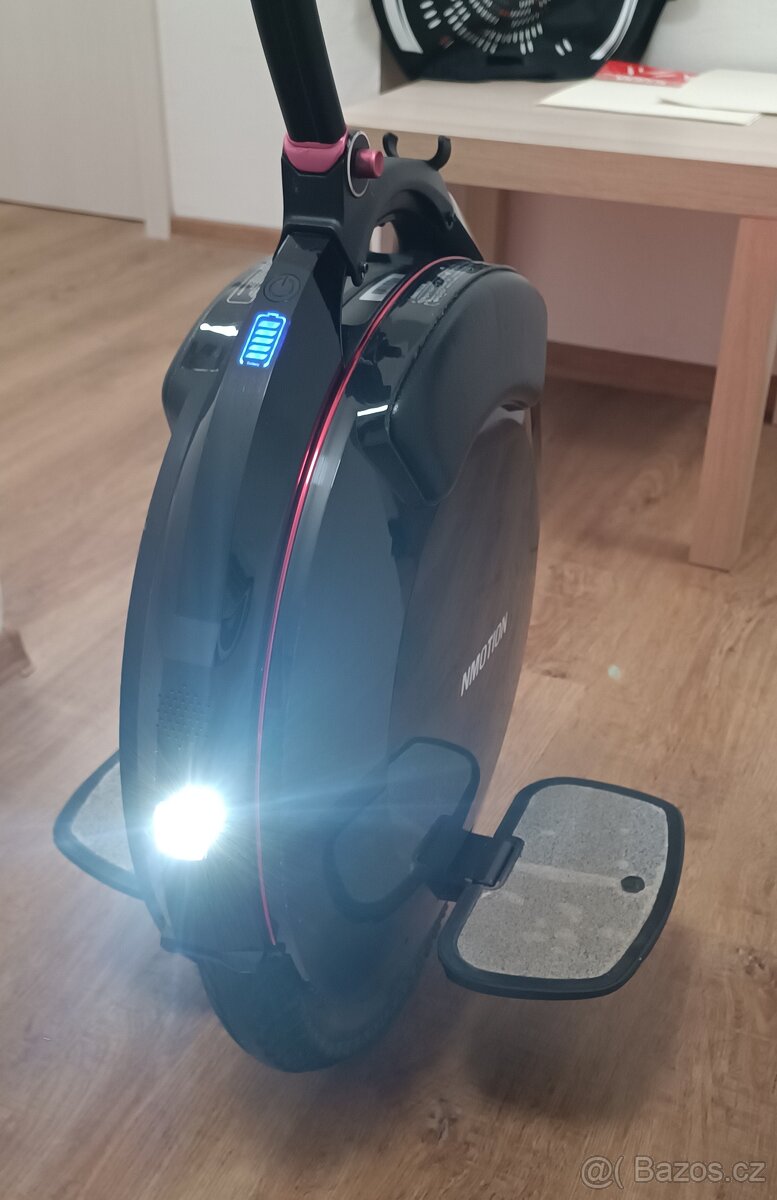 InMotion V10F Elektricka Jednokolka EUC - 6