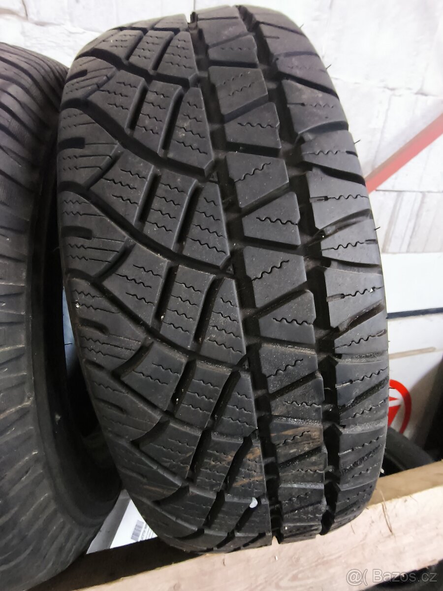 MICHELIN LATITUDE CROSS 235/65/17 - 6