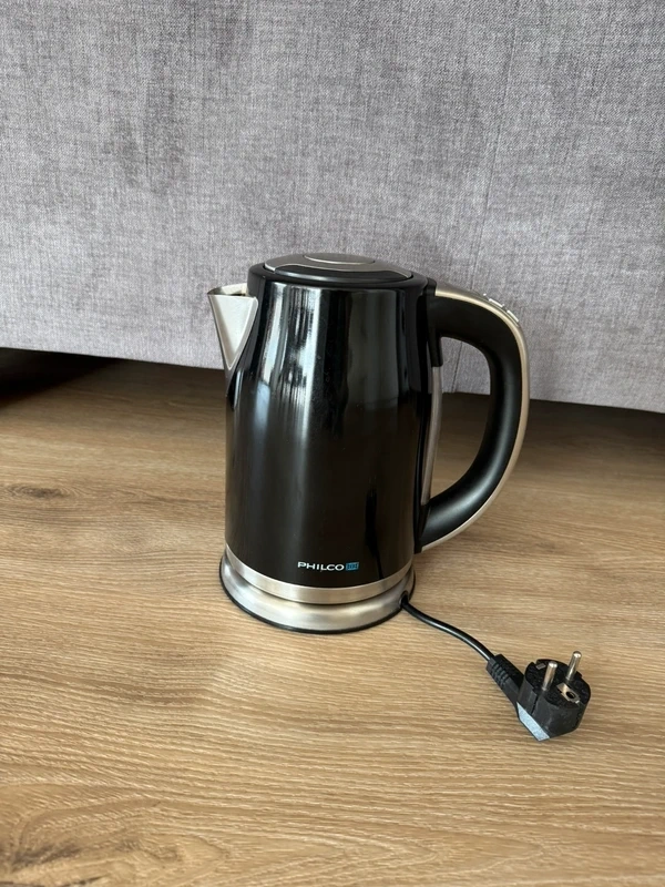 Rychlovarná konvice Philco - 6