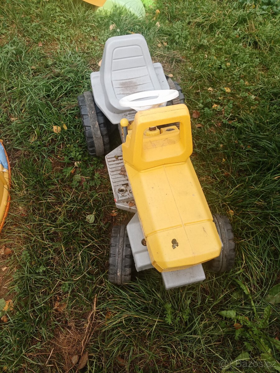 Elektrický traktor Zetor - 6