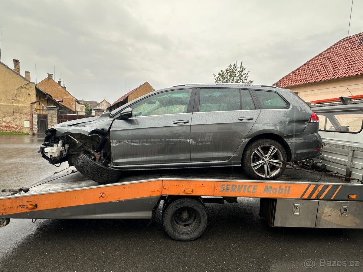 VW Golf 7 kombi 2.0TDI 110KW DCYA SWU LR7H r.v. 2018 - 6