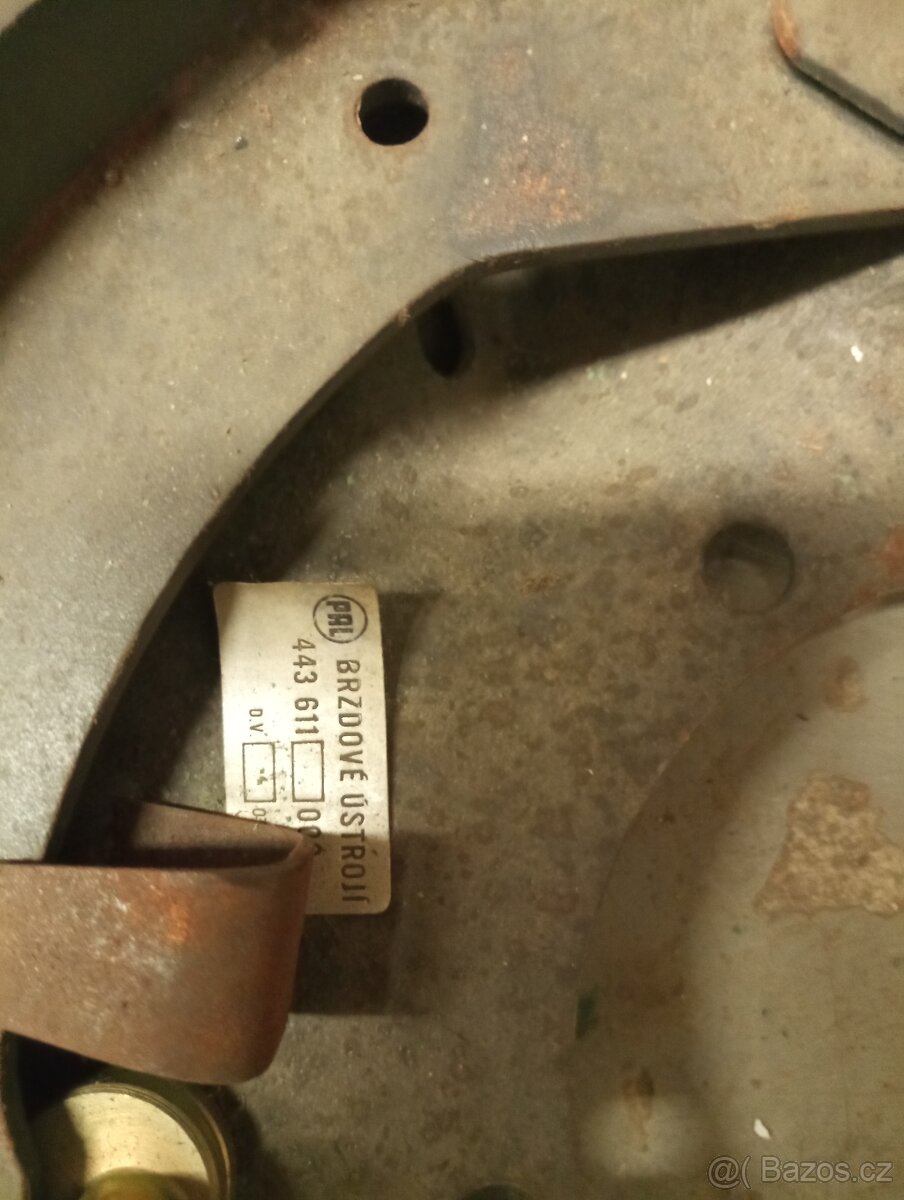 Brzdové štíty Avia ? - 6