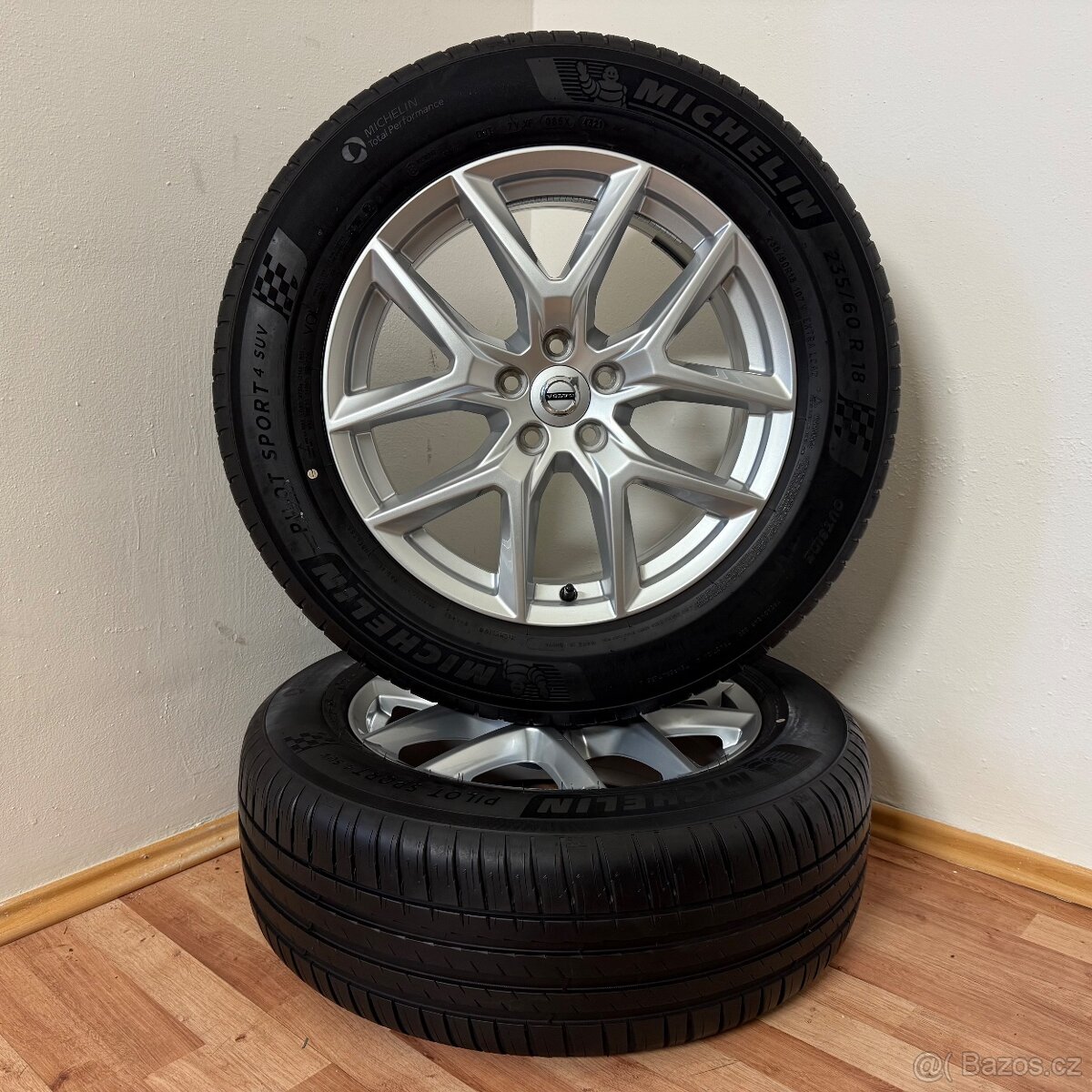 VOLVO XC60 II 5x108 R18 ET50,5+LETNÍ 235/60R18 6mm - 6