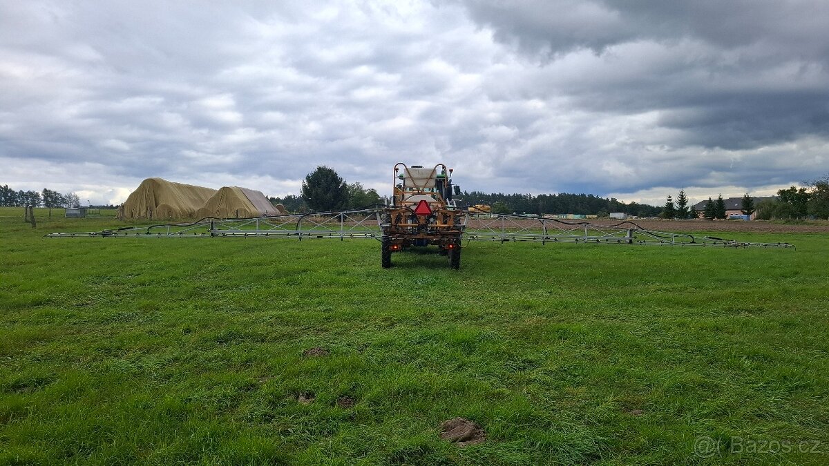 Postřikovač Knight 2000l 18m tažený - 6