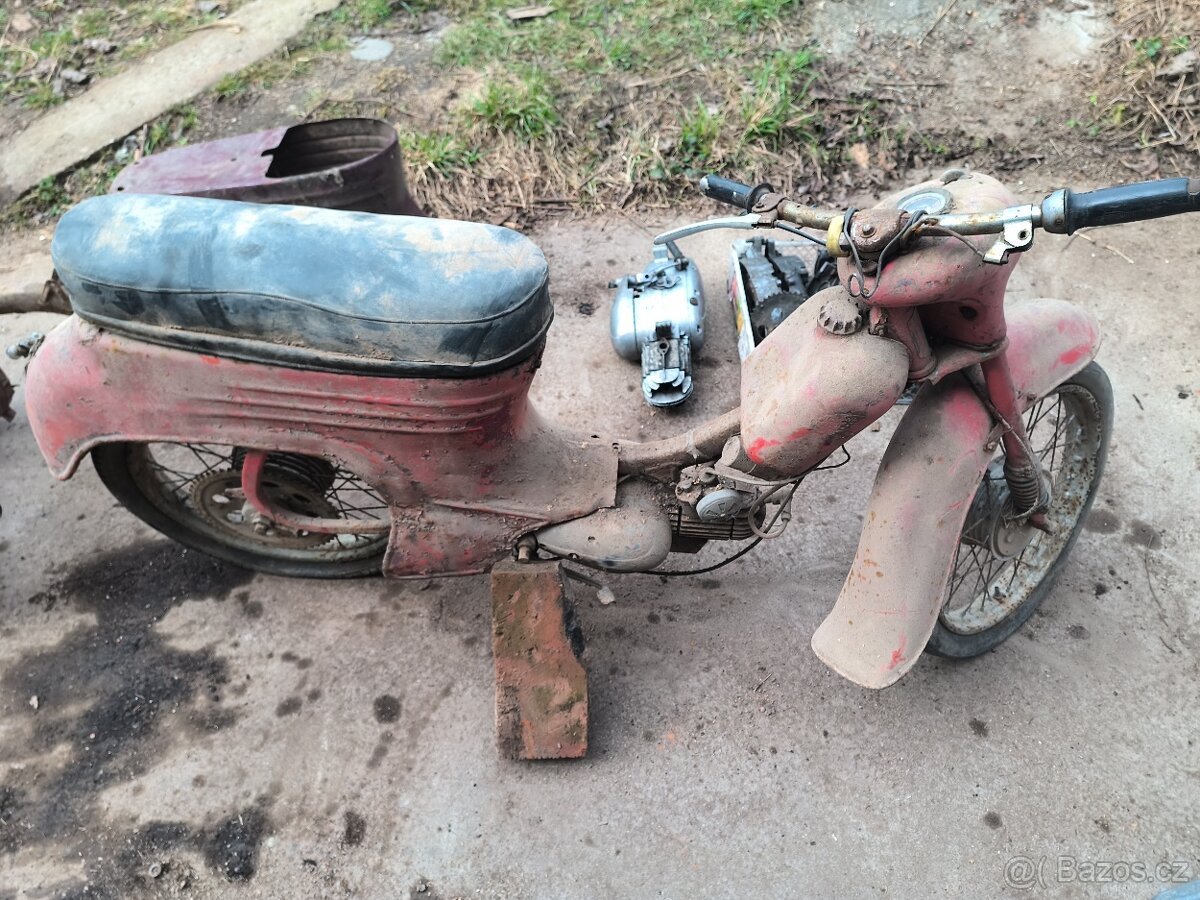 Jawa 555 pionýr + díly - 6