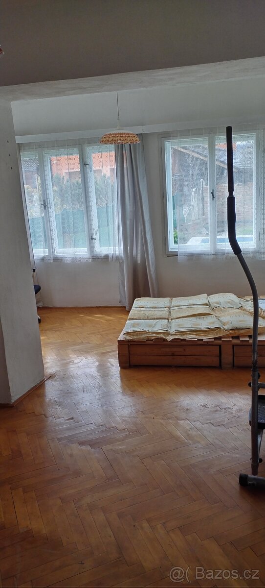 Rodinný dům se zahradou - 6