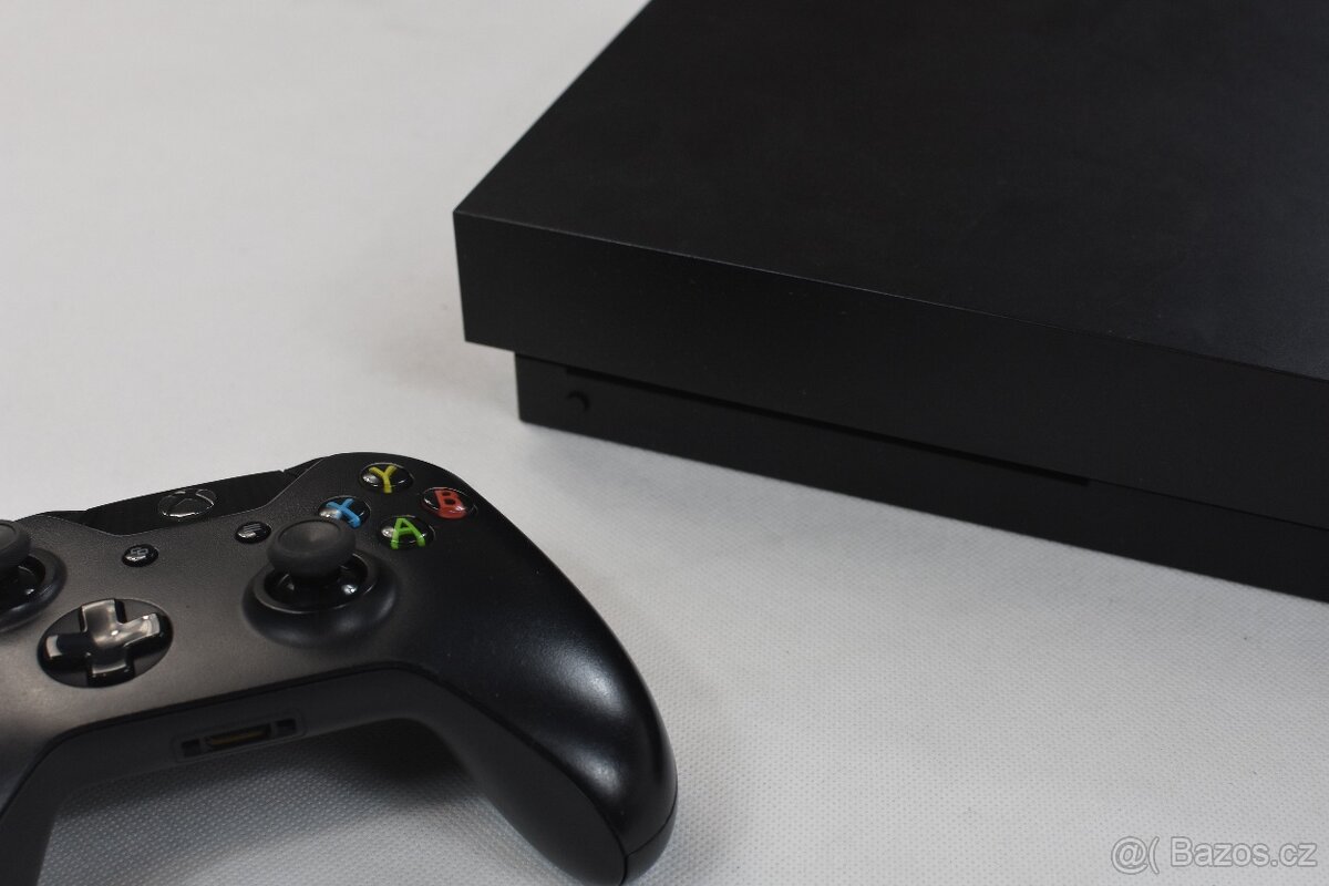 Xbox One X 1TB - 6