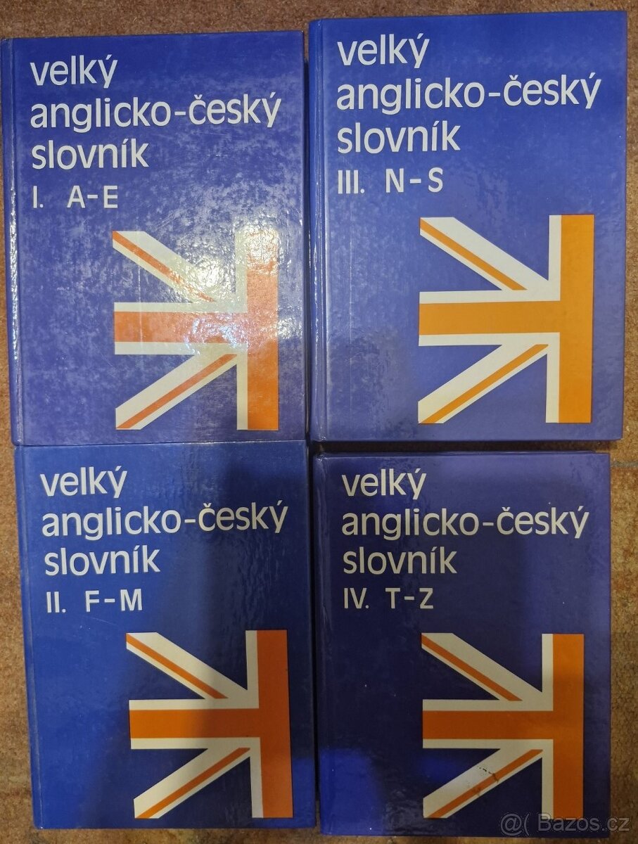 Slovníky. Angličtina, francouzština, španělština, němčina, - 6