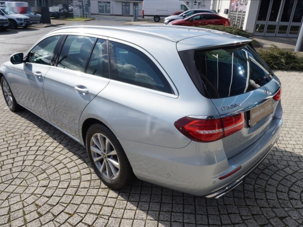 Mercedes-Benz Třídy E,2,0 E 220d 4M kombi - 6