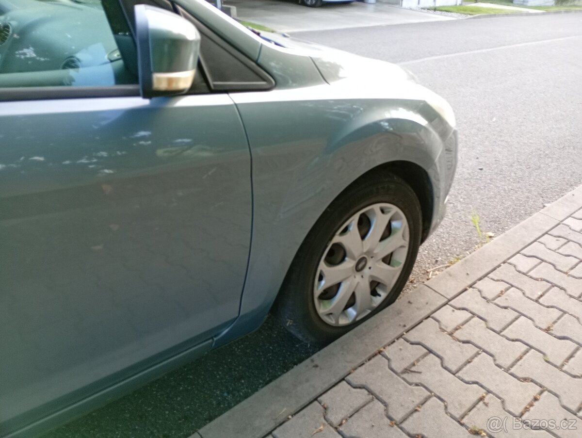 Focus 1.6 benzin 74 kW - 6