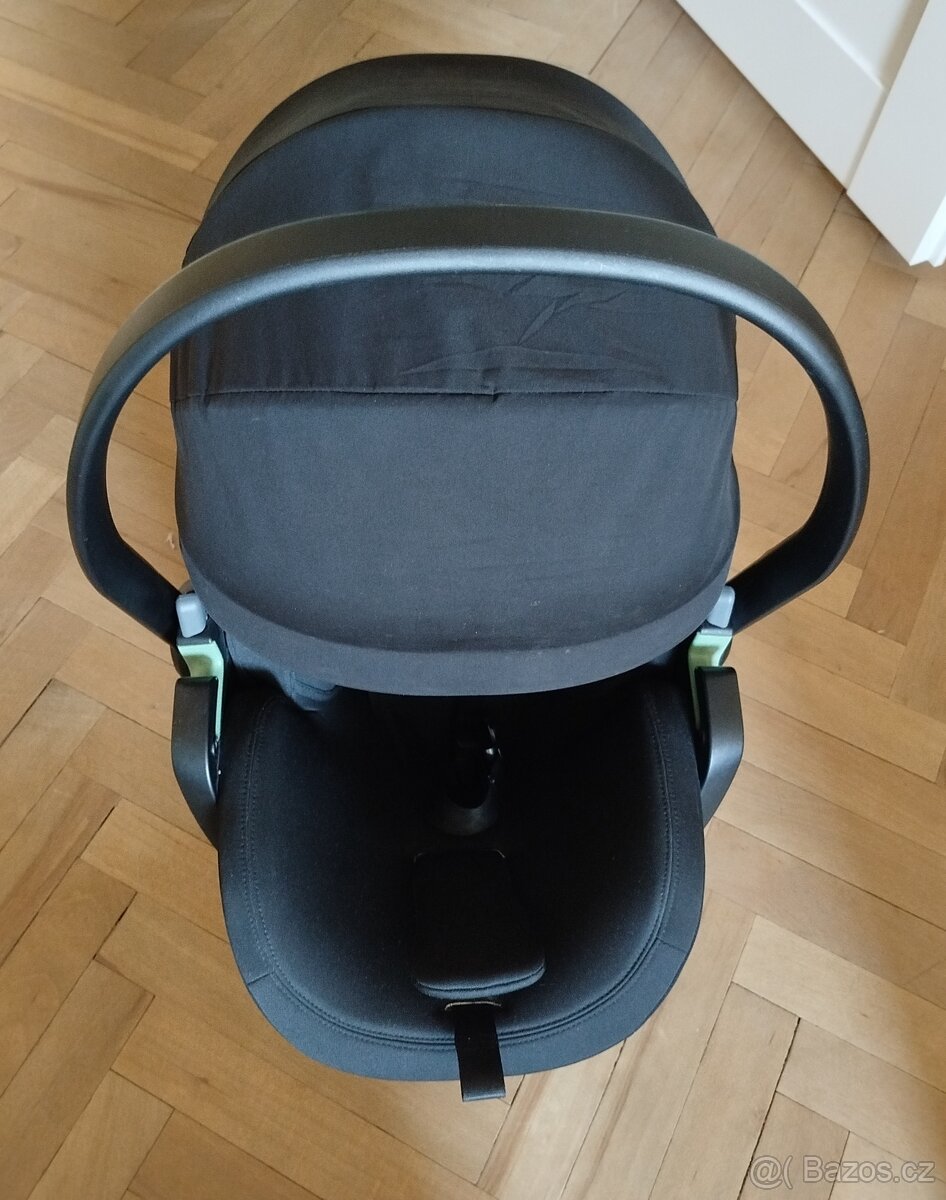 THULE autosedačka pro novorozence Maple Black (v záruce) - 6