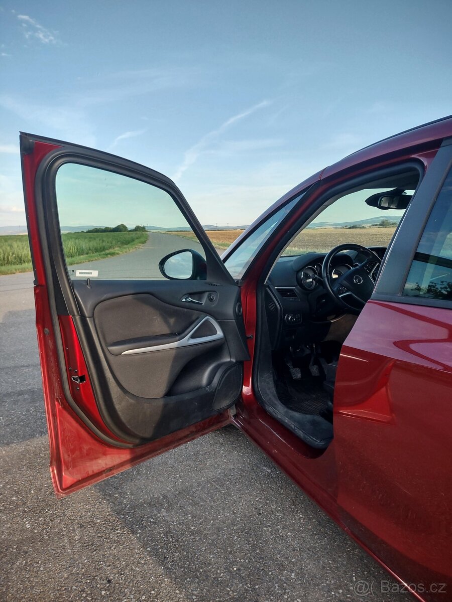 Opel Zafira Tourer - 6