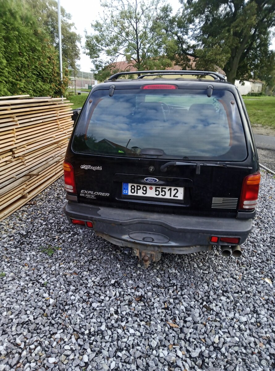Ford Explorer 2001 - 6