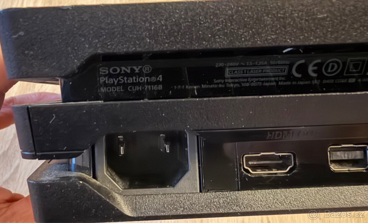 PlayStation 4 Pro 1TB CUH-7116B - 6